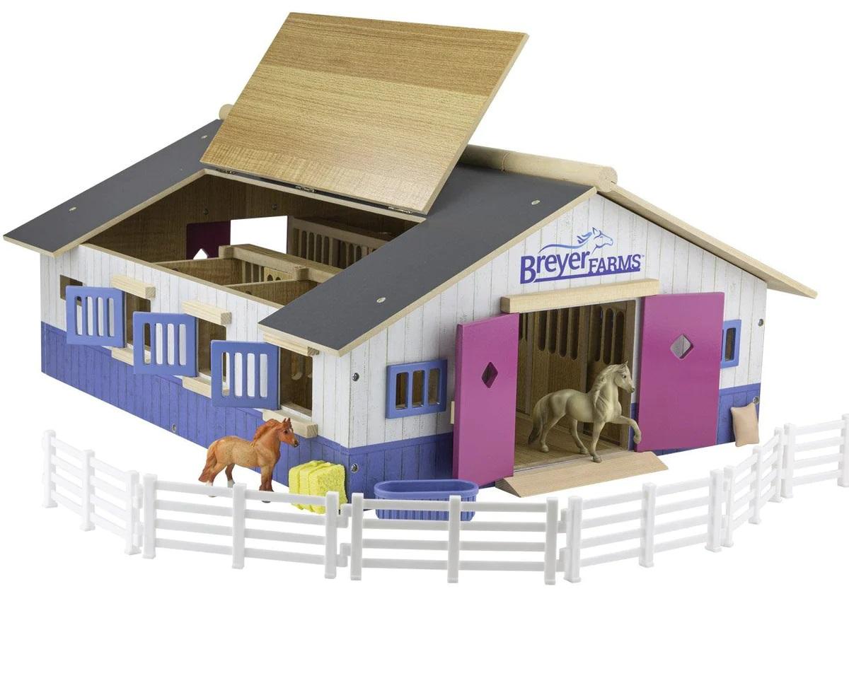 Breyer Farms Deluxe Stable Playset (Stablemates)